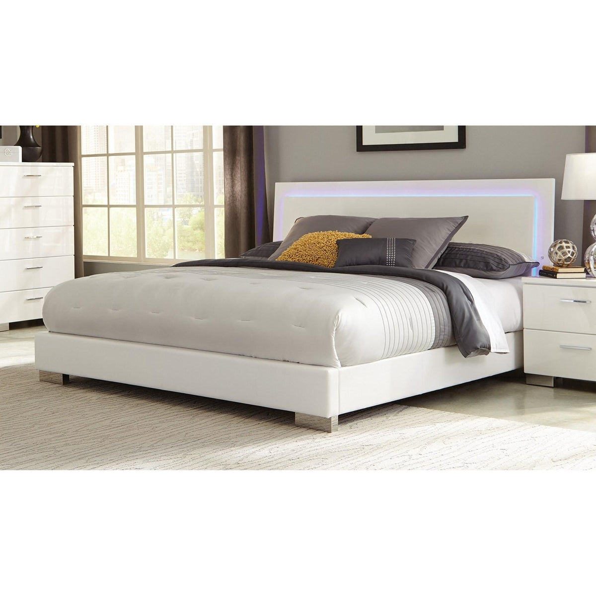 Coaster Furniture Felicity 203500KW Wood California King LED Panel Bed - White High Gloss IMAGE 1