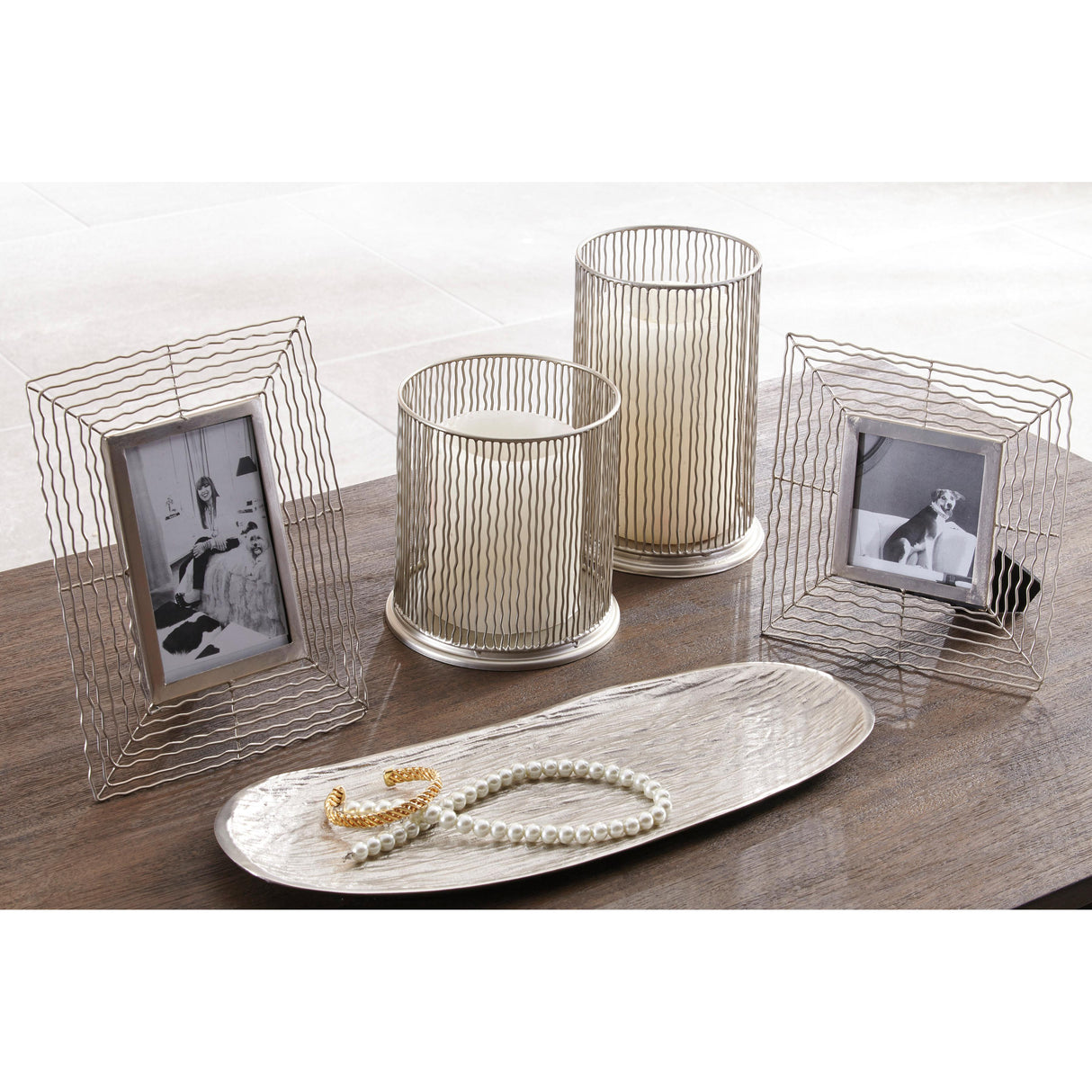 Signature Design by Ashley Dympna A2C00115 Accessory Set IMAGE 2