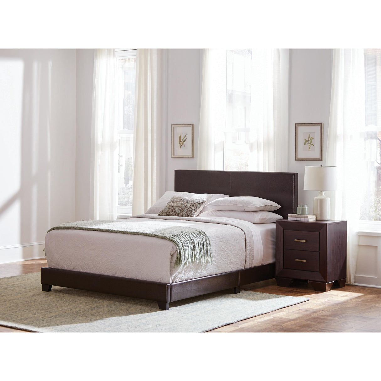 Coaster Furniture Dorian 300762Q Faux Leather Upholstered Queen Panel Bed - Brown IMAGE 2
