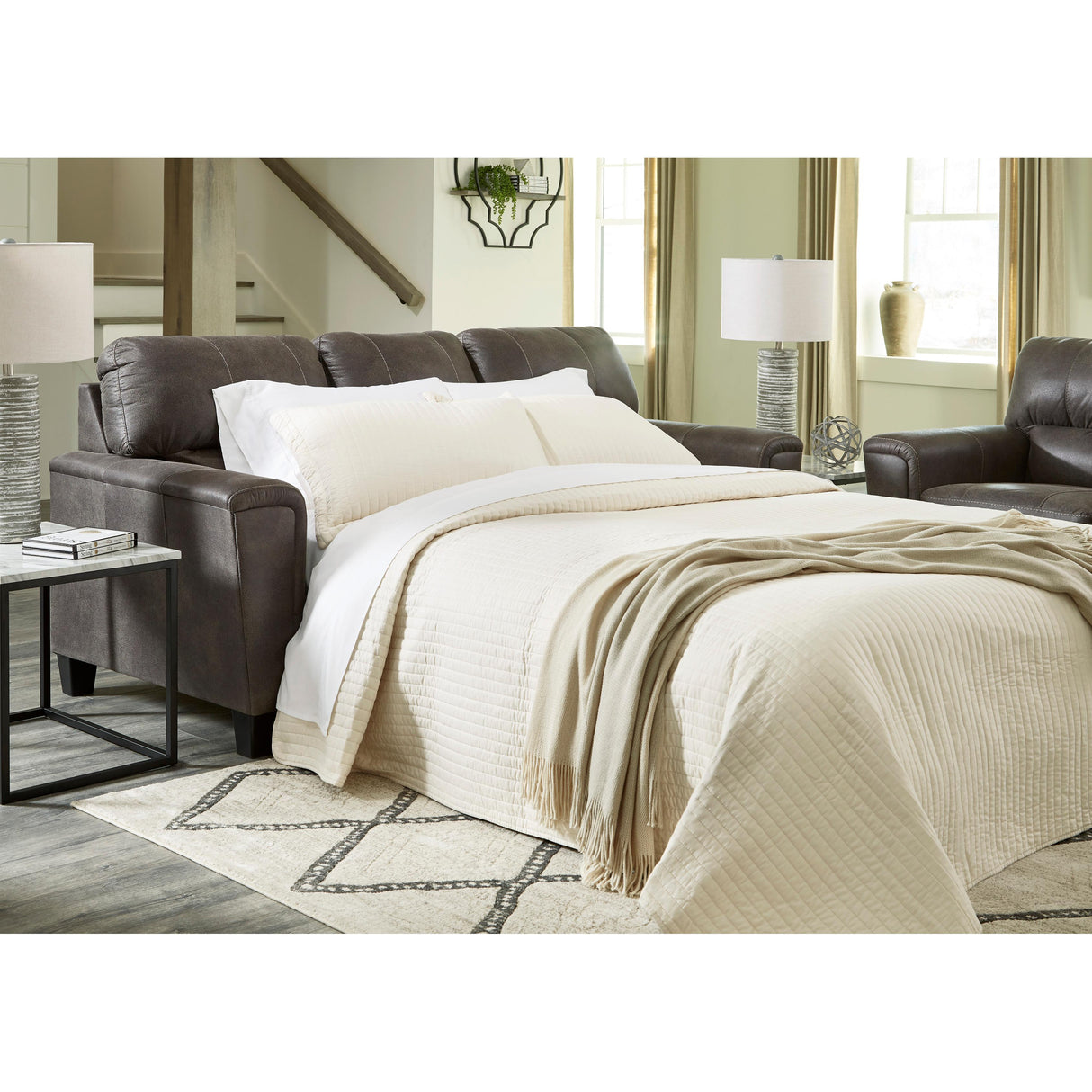 Signature Design by Ashley Navi 9400239 Queen Sofa Sleeper IMAGE 6