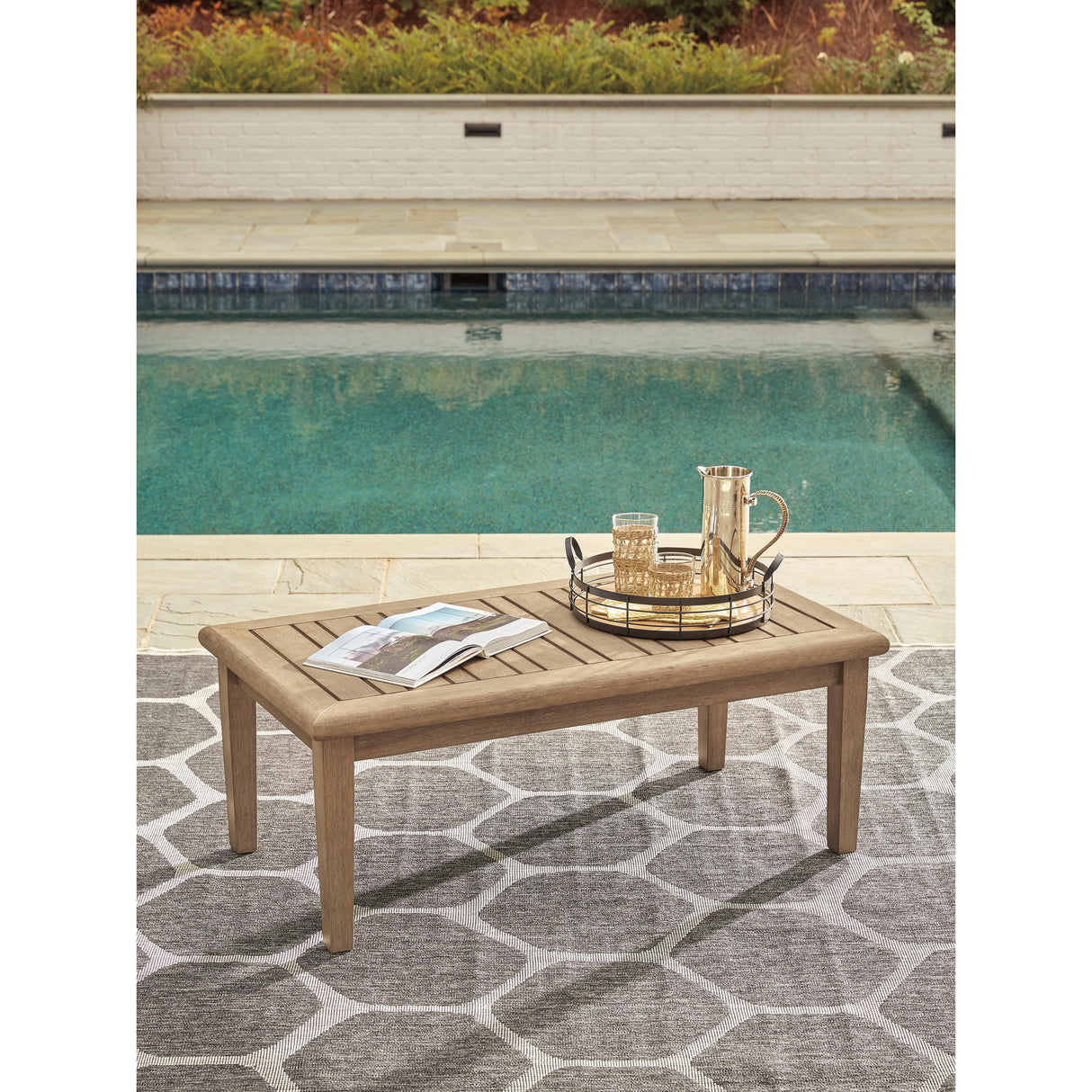 Signature Design by Ashley Gerianne P805-701 Rectangular Cocktail Table IMAGE 5