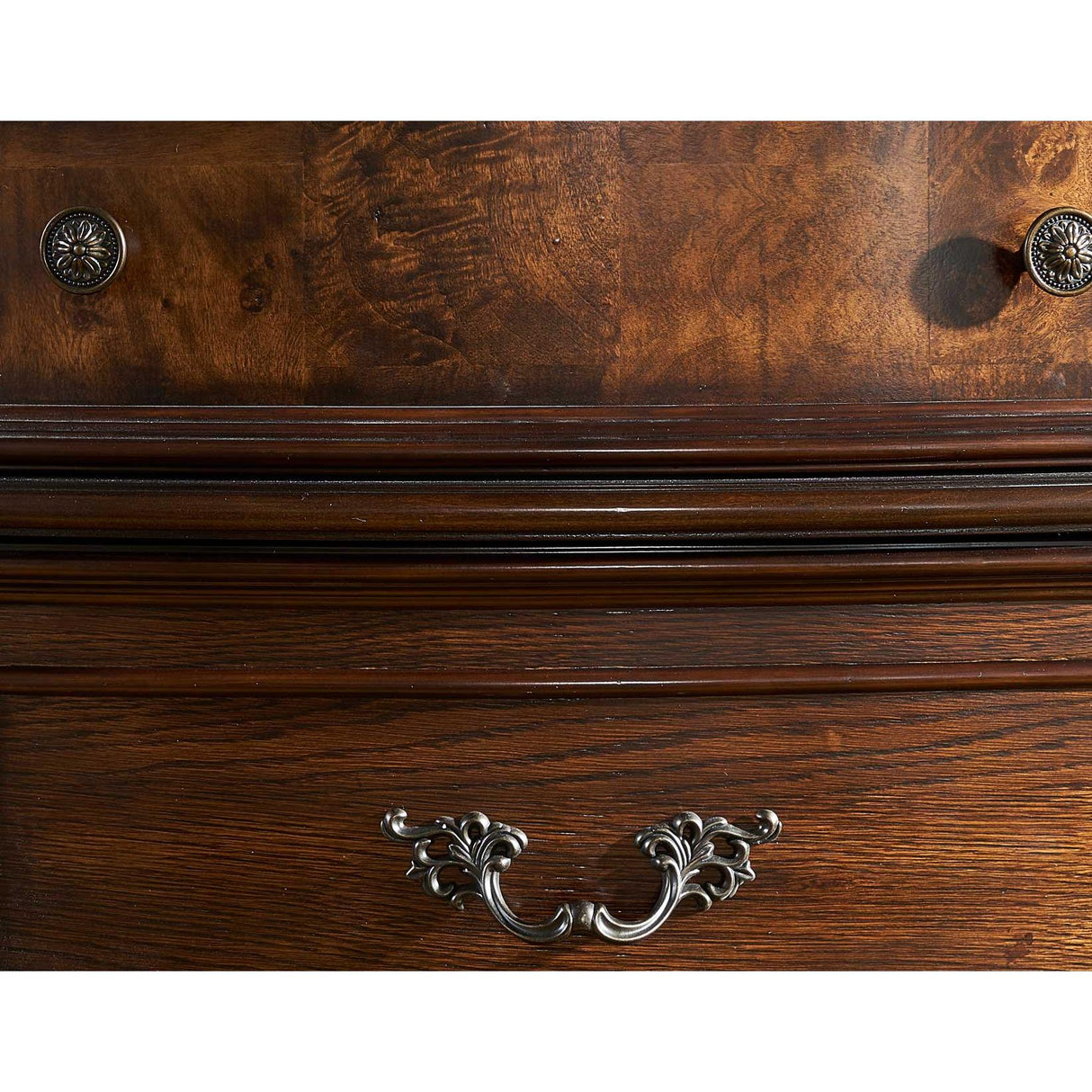 Steve Silver Furniture Royale RY500 Buffet and Hutch IMAGE 6