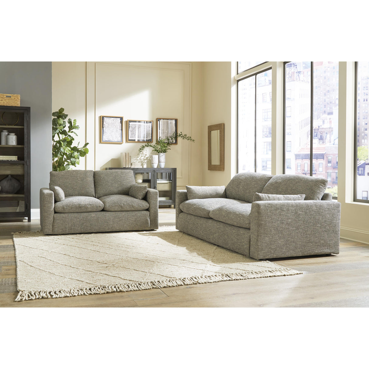 Benchcraft Dramatic 1170235 Loveseat IMAGE 6