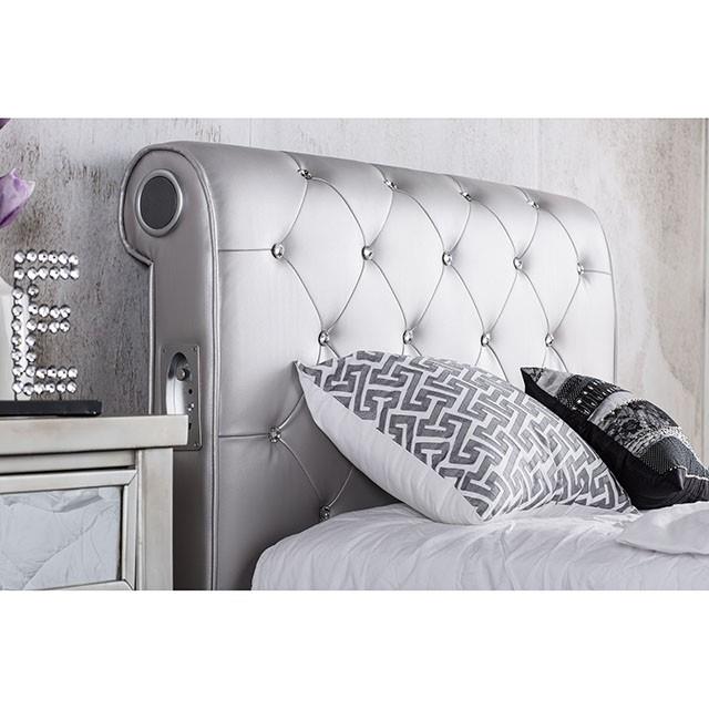 Furniture of America Juilliard California King Upholstered Platform Bed CM7056SV-CK-BED-VN IMAGE 4