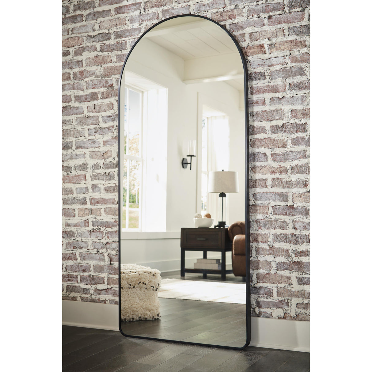 Signature Design by Ashley Sethall A8010307 Floor Mirror IMAGE 5