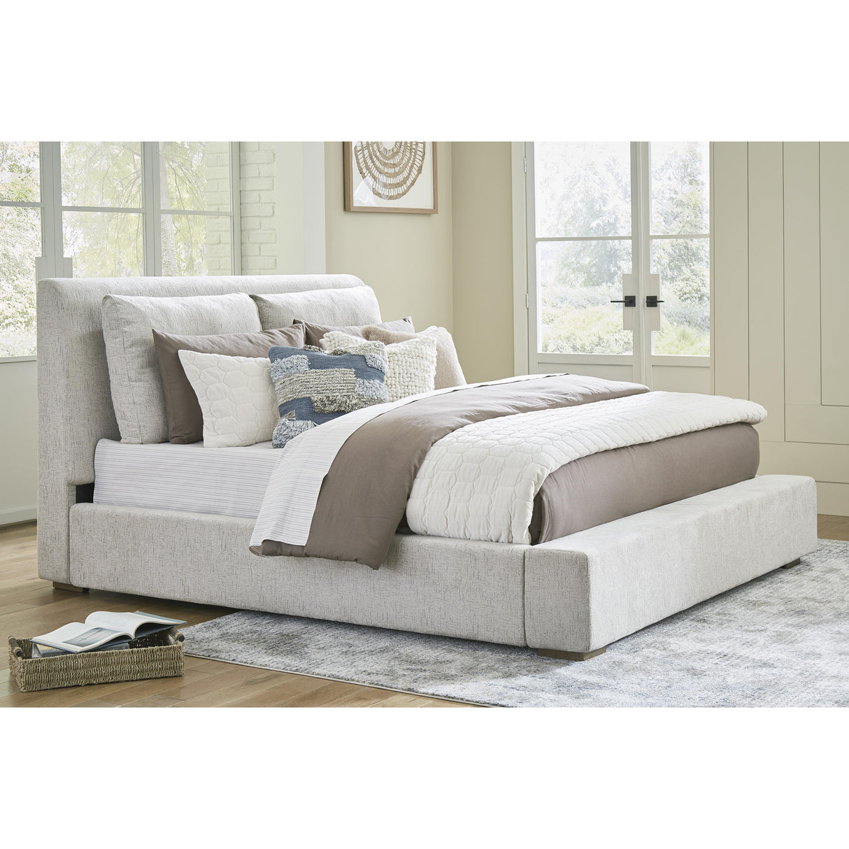 Signature Design by Ashley Cabalynn B974B2 Queen Upholstered Bed IMAGE 7