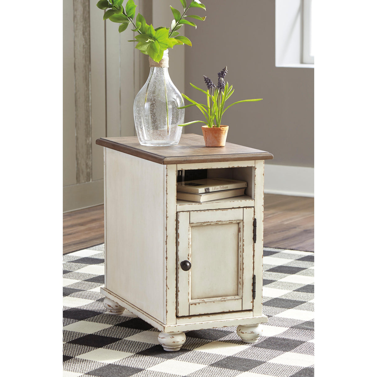 Signature Design by Ashley Realyn T523T1 Coffee Table and 2 Chairside End Tables IMAGE 3