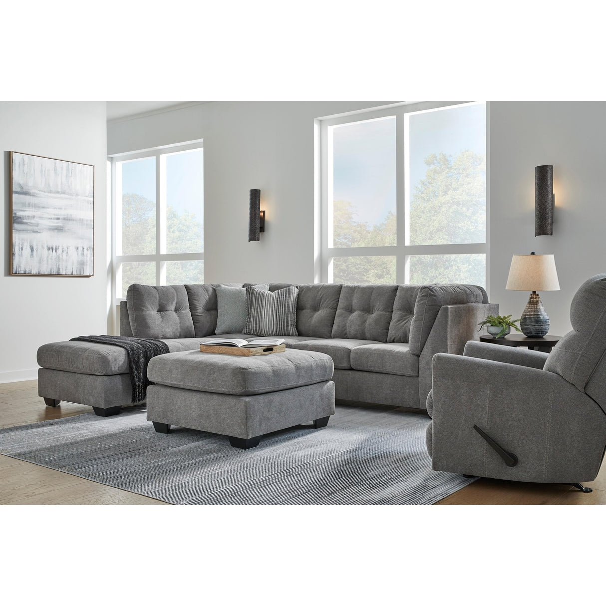 Signature Design by Ashley Marleton 55305S3 2 pc Sleeper Sectional with Chaise IMAGE 9