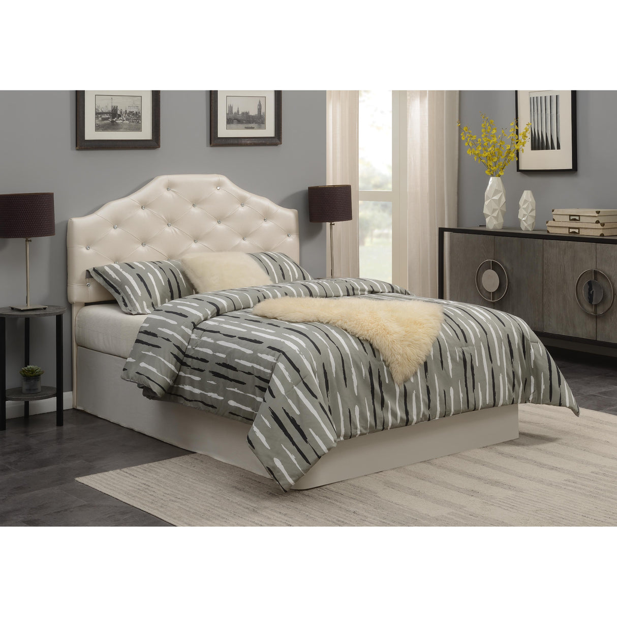 Steve Silver Furniture Dawson Queen Headboard Silver PU IMAGE 8
