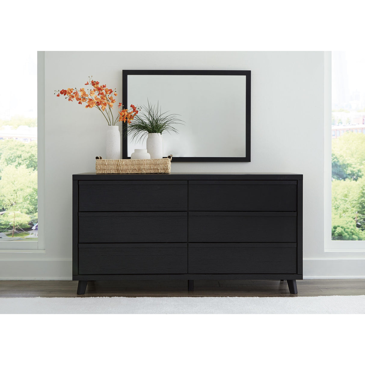 Signature Design by Ashley Danziar B1013B11 Dresser and Mirror IMAGE 4