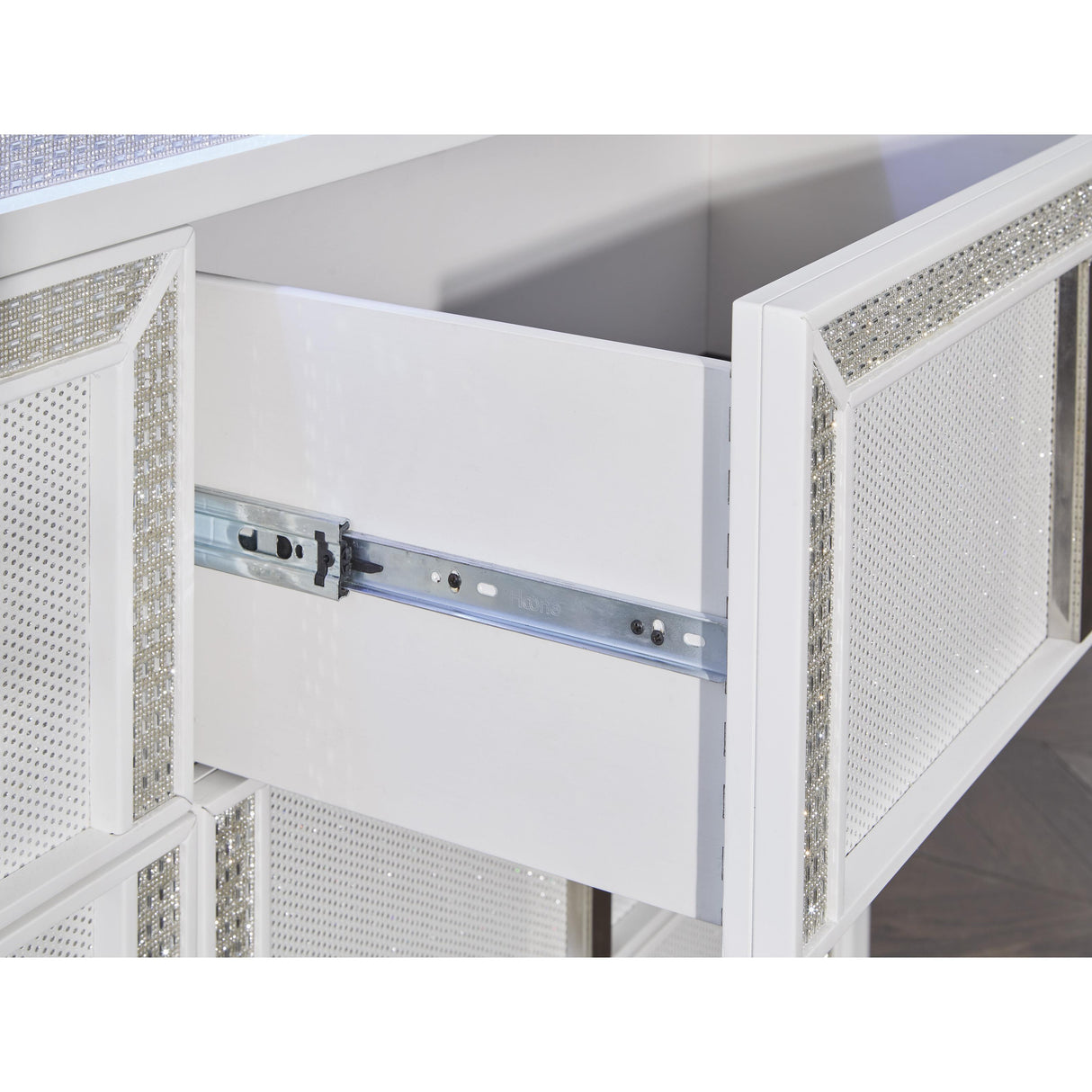 Signature Design by Ashley Chalanna B822-31 Dresser IMAGE 8