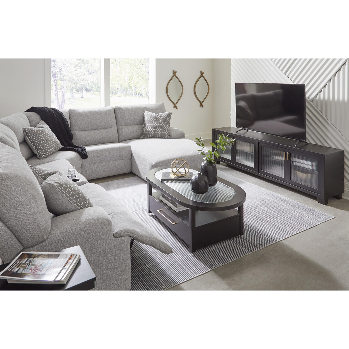 Signature Design by Ashley Acklen Place 93605S1 6 pc Power Reclining Sectional with Chaise IMAGE 4