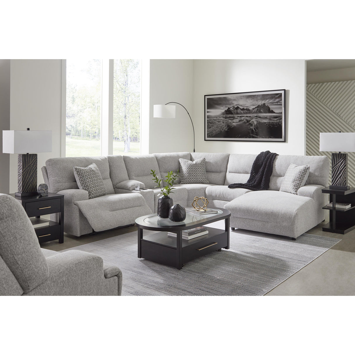 Signature Design by Ashley Acklen Place 93605S1 6 pc Power Reclining Sectional with Chaise IMAGE 5