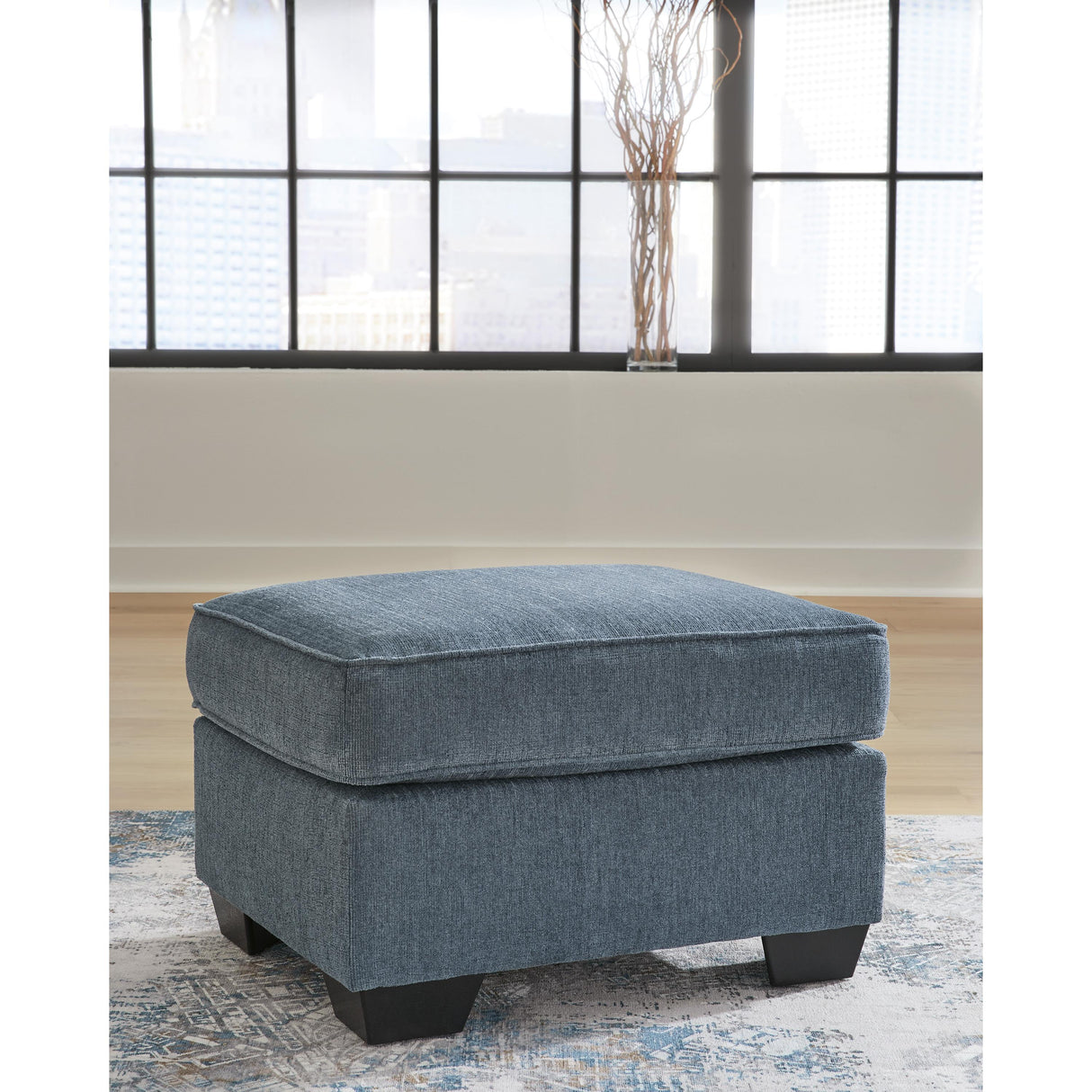Signature Design by Ashley Cashton 40605U2 Chair and Ottoman IMAGE 3