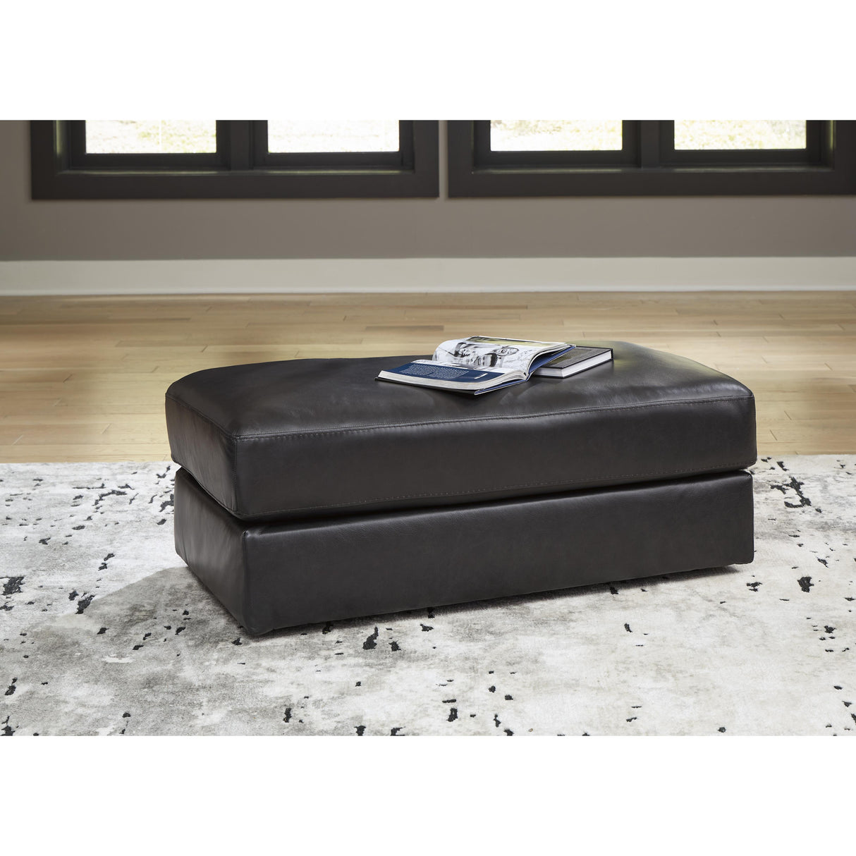 Signature Design by Ashley Amiata 57405U3 Oversized Chair and Ottoman IMAGE 3