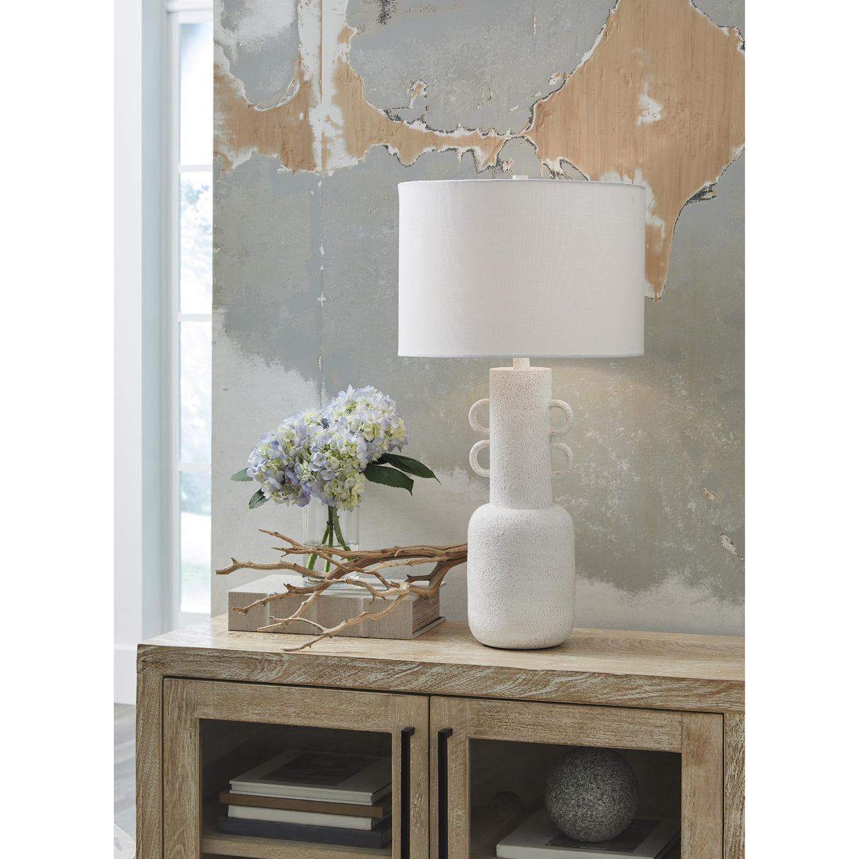 Signature Design by Ashley Perringhill L207504 Metal Table Lamp IMAGE 2