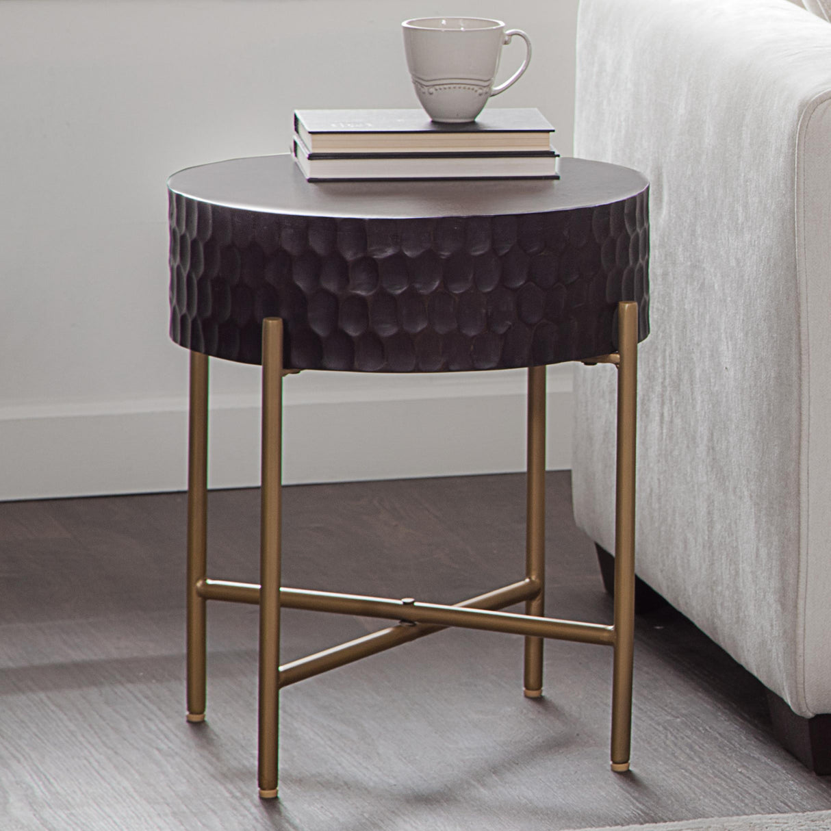 Steve Silver Furniture Bobbi BB200RE Round End Table IMAGE 5
