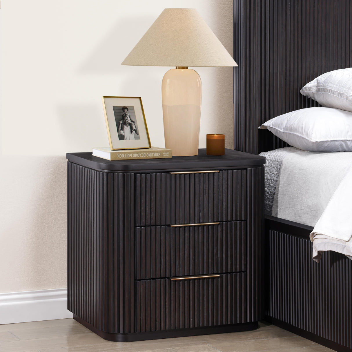 Steve Silver Furniture Henry HEN900NNS Espresso Nightstand w/ USB-C IMAGE 10