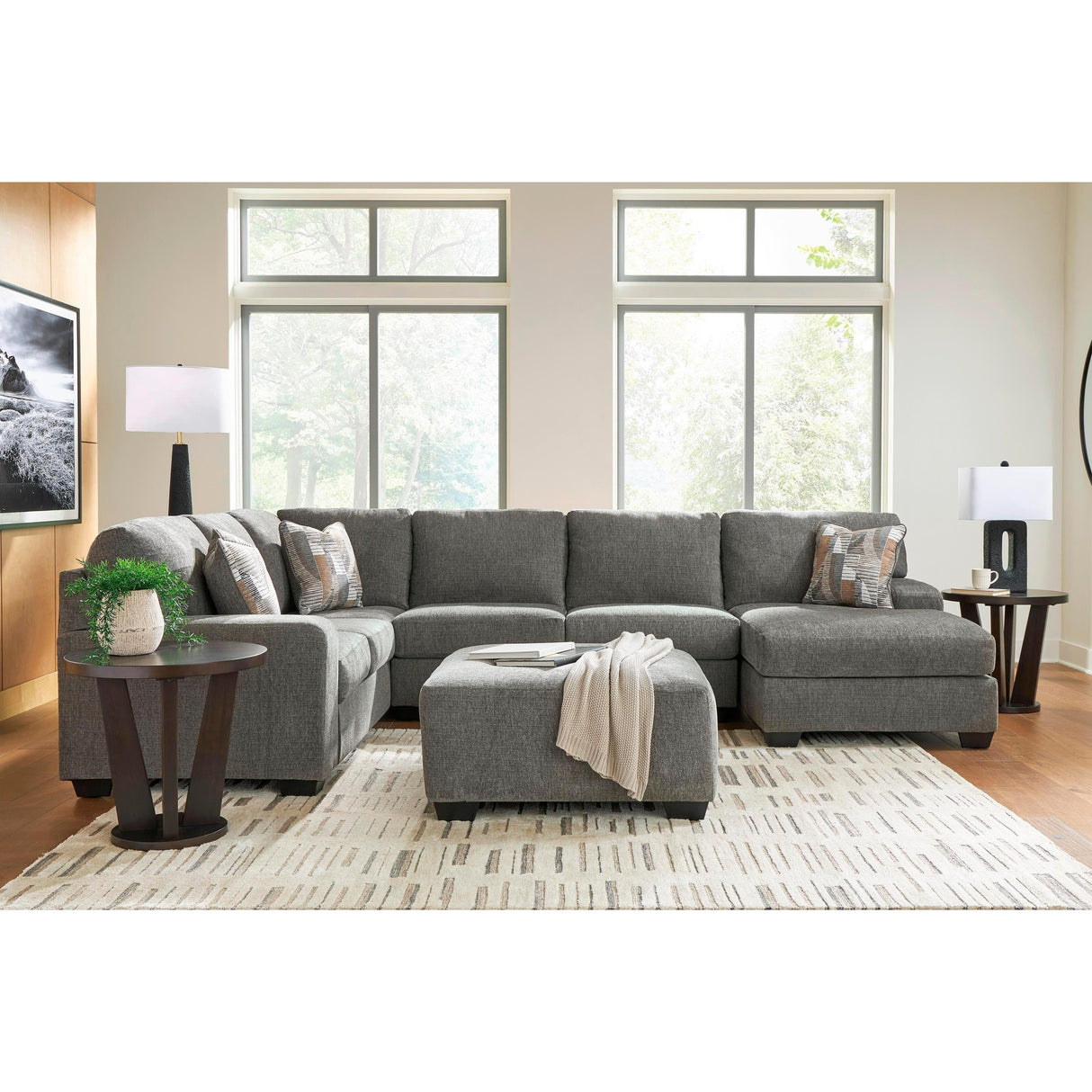 Signature Design by Ashley Clarington PC48405S6 3 pc Sleeper Sectional with Chaise IMAGE 4