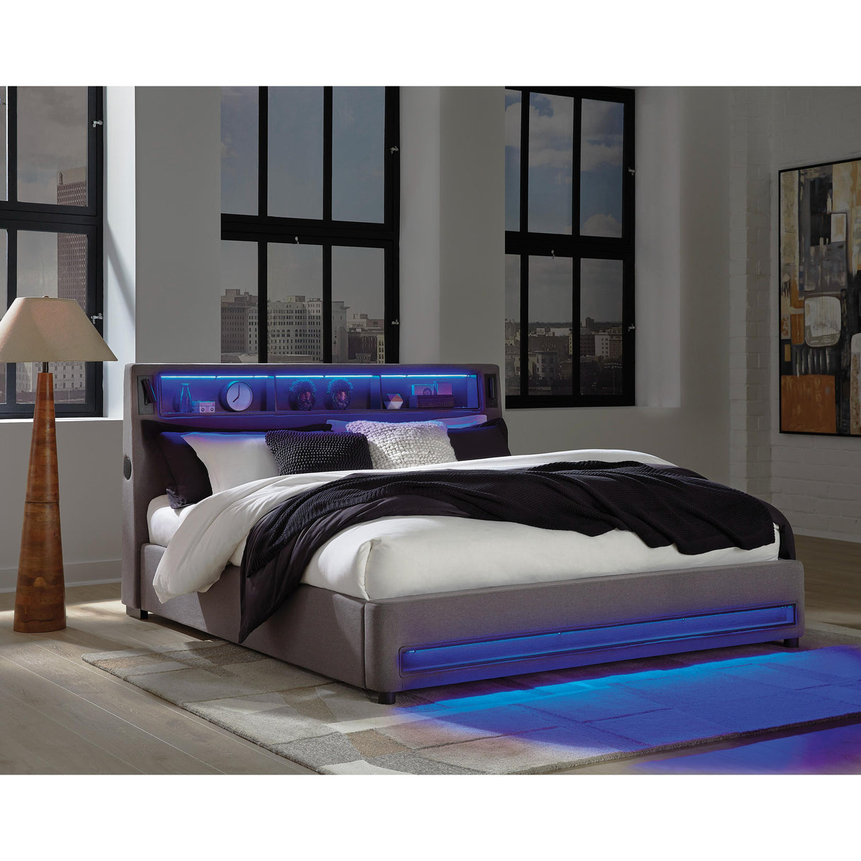 Signature Design by Ashley Verishaw PCB2721B21 King Upholstered Bed IMAGE 10