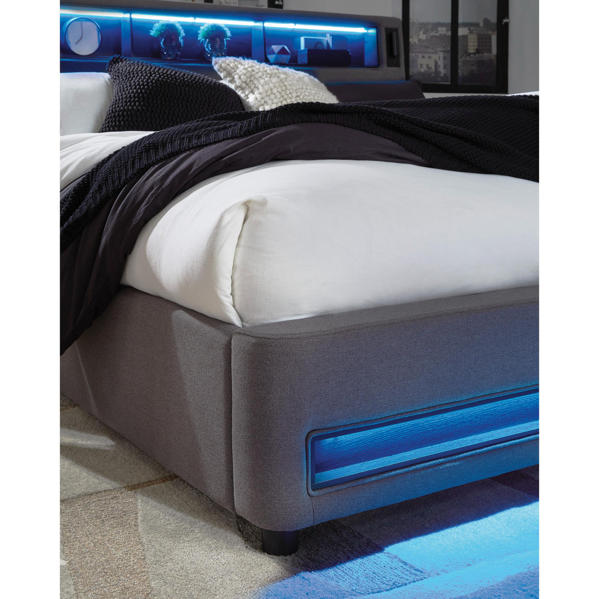 Signature Design by Ashley Verishaw PCB2721B22 California King Upholstered Bed IMAGE 15