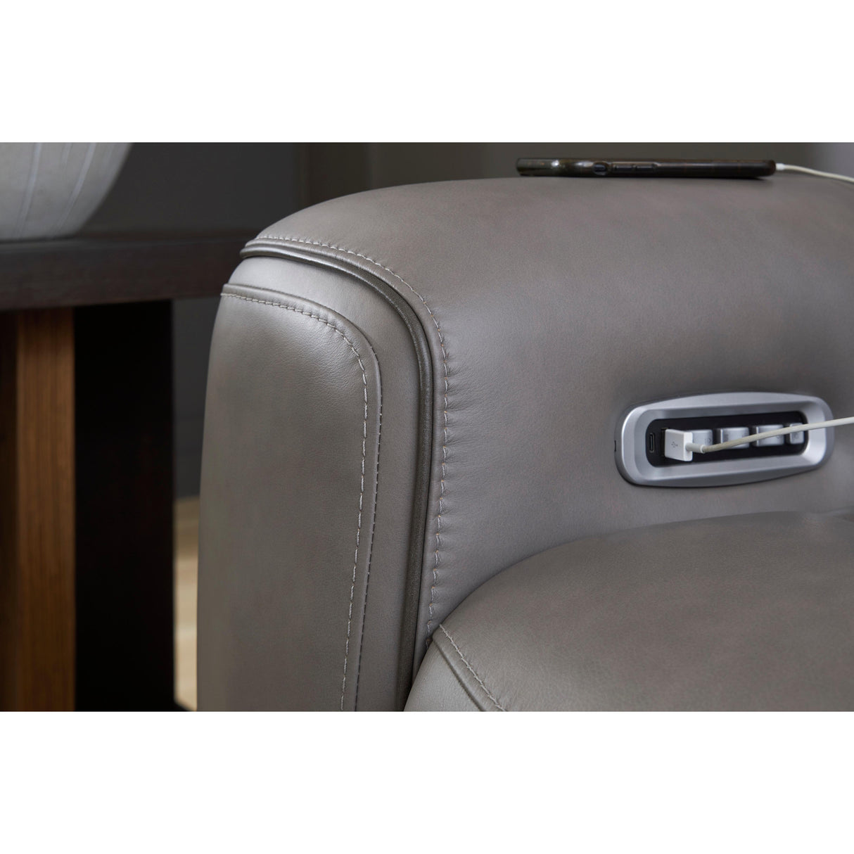Signature Design by Ashley 5Z-Comfort PCU1090015 Power Reclining Sofa with Adjustable Headrest IMAGE 9