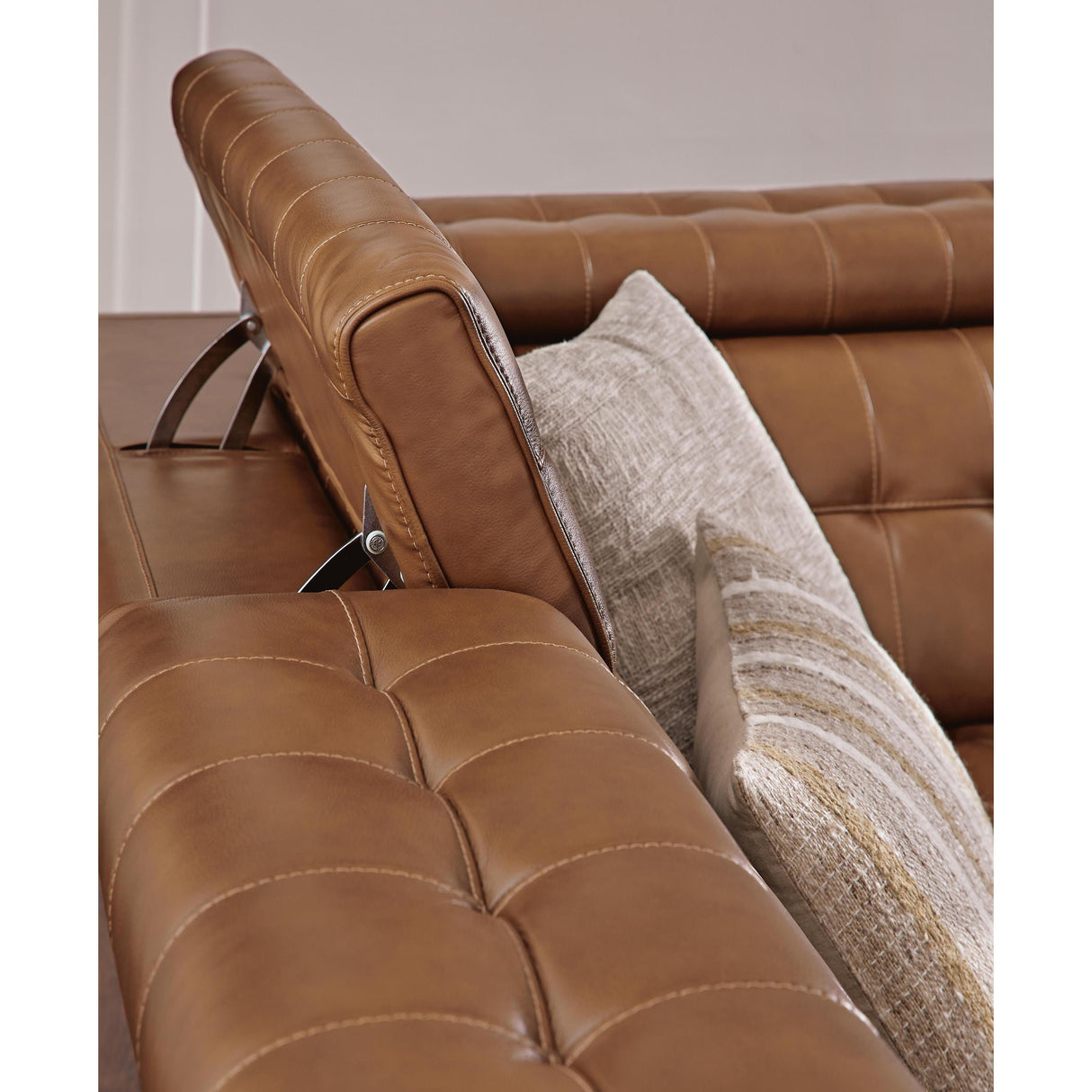 Signature Design by Ashley Temmpton U92708S6 4 pc Reclining Sectional IMAGE 4