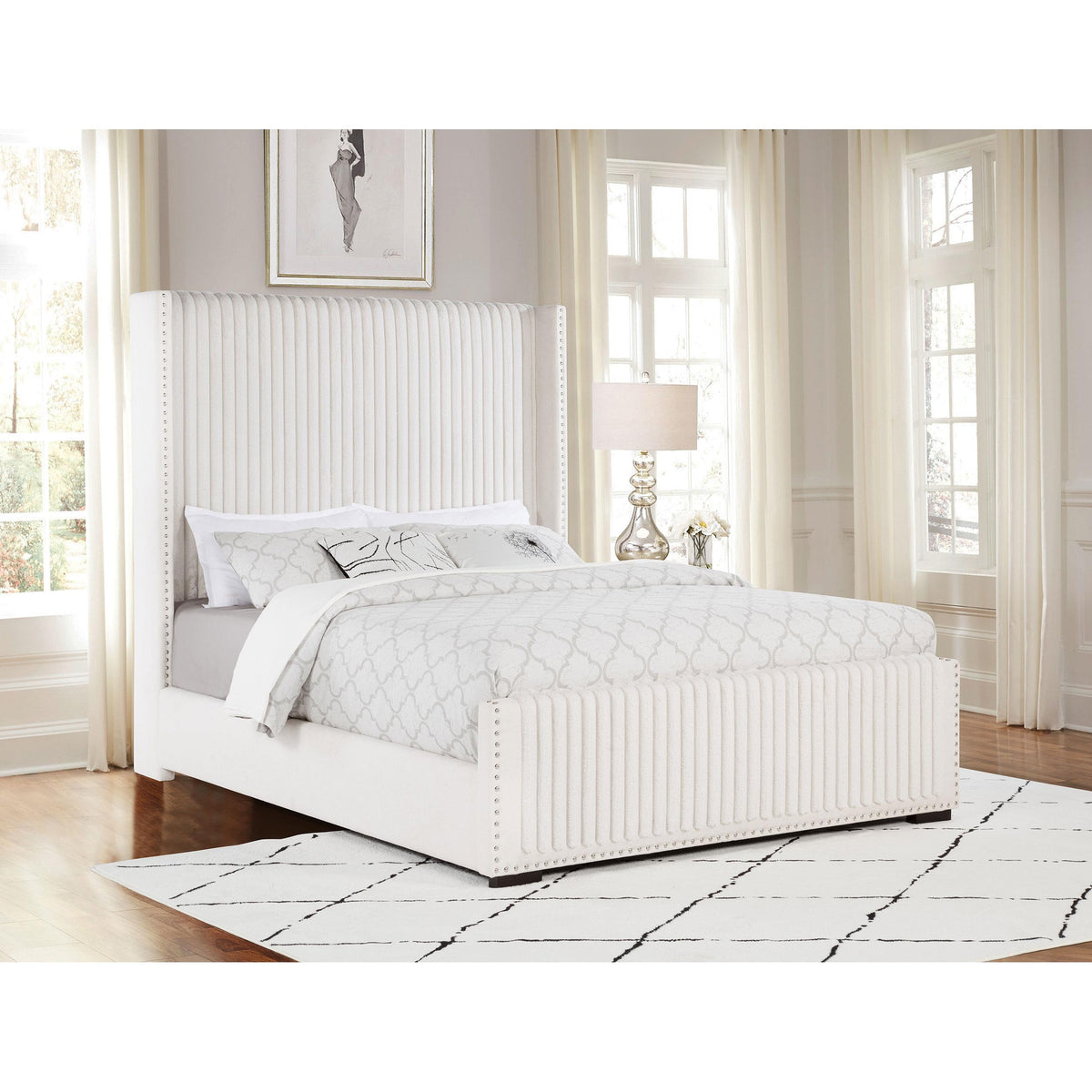 Coaster Furniture Natasha 306051Q 65-inch Upholstered Queen Wingback Bed - Cream IMAGE 4