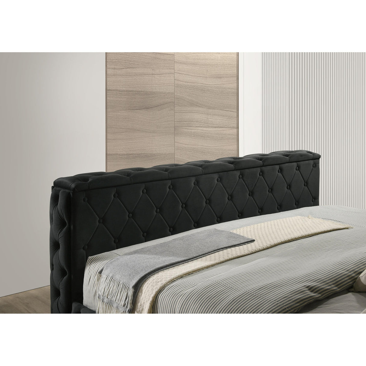 Crown Mark Josephine 5213BK-Q Queen Bed with TV Lift IMAGE 6