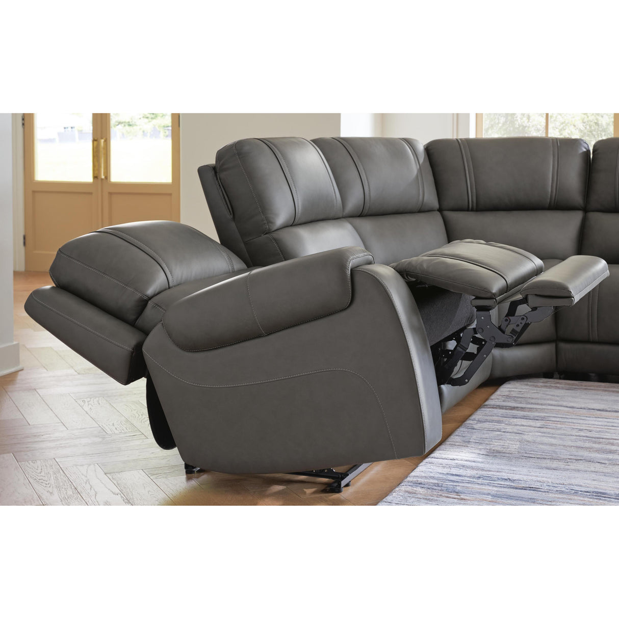 Signature Design by Ashley 5Z - Pittson PCU12600S10 7 pc Power Reclining Sectional IMAGE 6