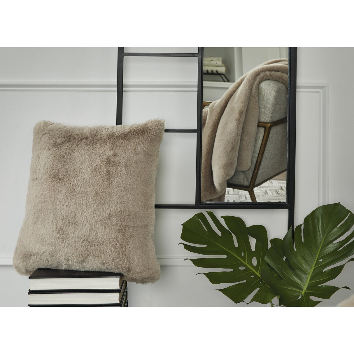 Signature Design by Ashley Gariland A1000866P Pillow IMAGE 4