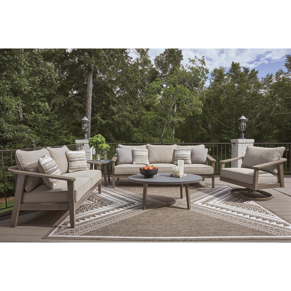 Signature Design by Ashley Harmony Headlands PCP428-821 Swivel Lounge with Cushion IMAGE 8