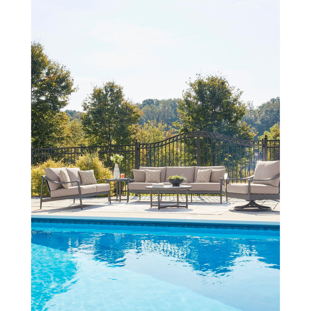 Signature Design by Ashley Ocean Beach PCP510-838 Sofa with Cushion IMAGE 10