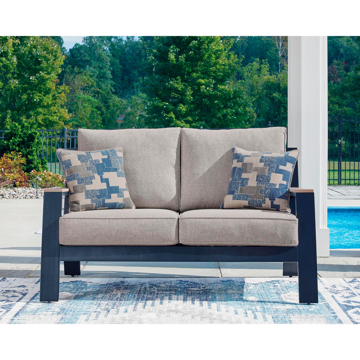 Signature Design by Ashley East Beach PCP587-835 Loveseat with Cushion IMAGE 4