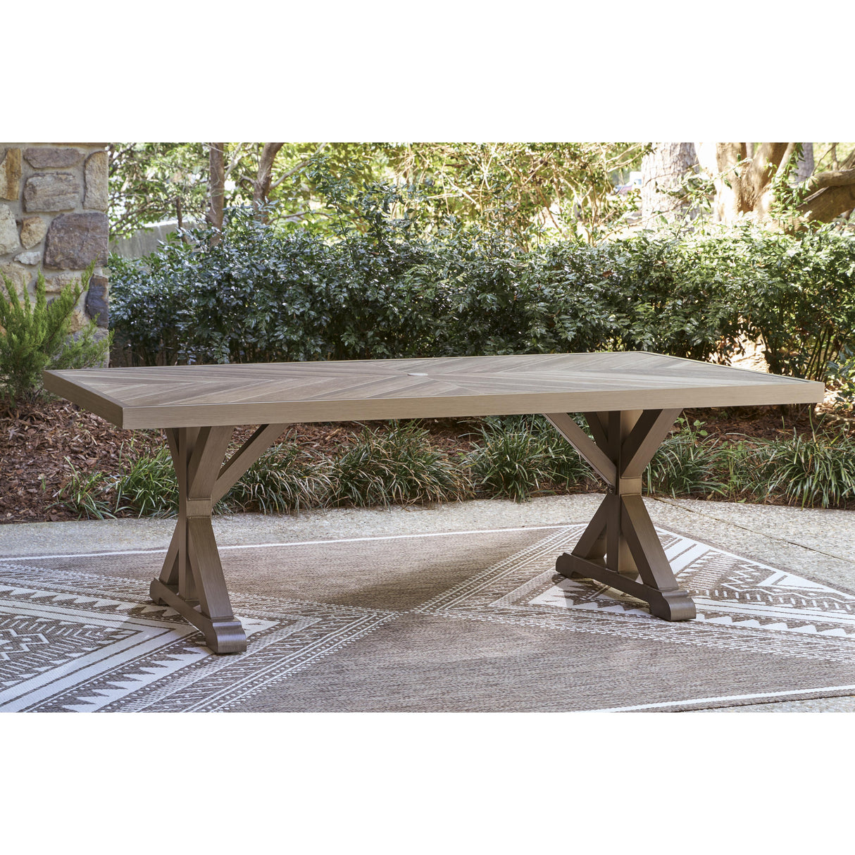 Signature Design by Ashley Laguna Heights PCP790-625 Rectangular Dining Table with Umbrella Option IMAGE 5