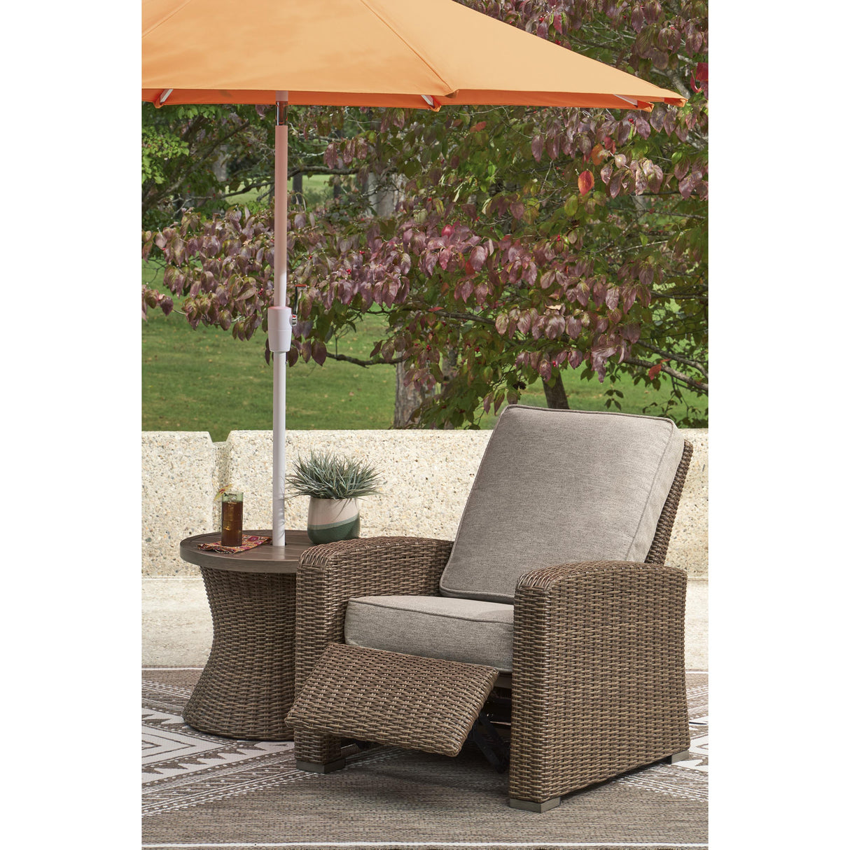 Signature Design by Ashley Laguna Heights PCP790-825 Recliner IMAGE 10