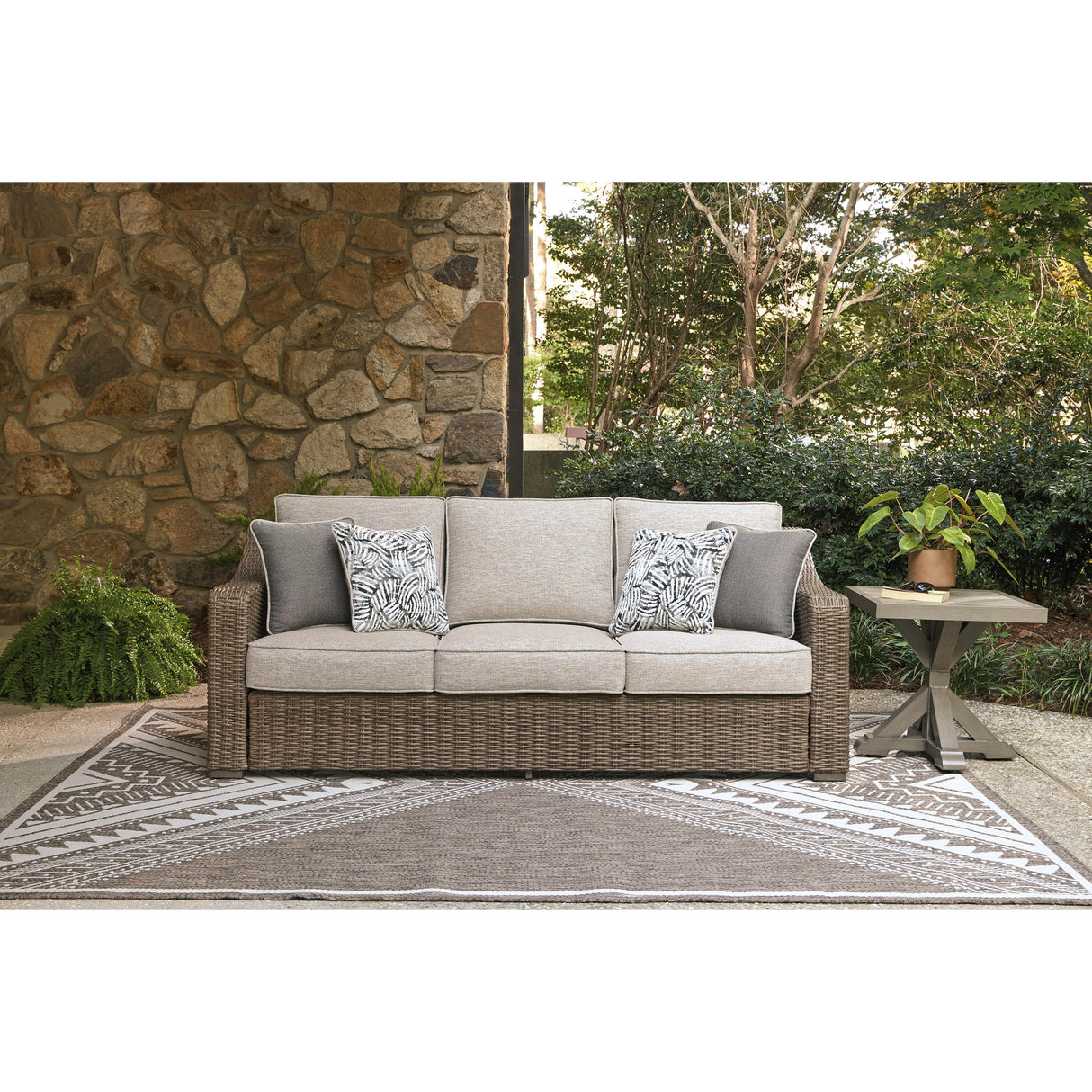 Signature Design by Ashley Laguna Heights PCP790-838 Sofa with Cushion IMAGE 4