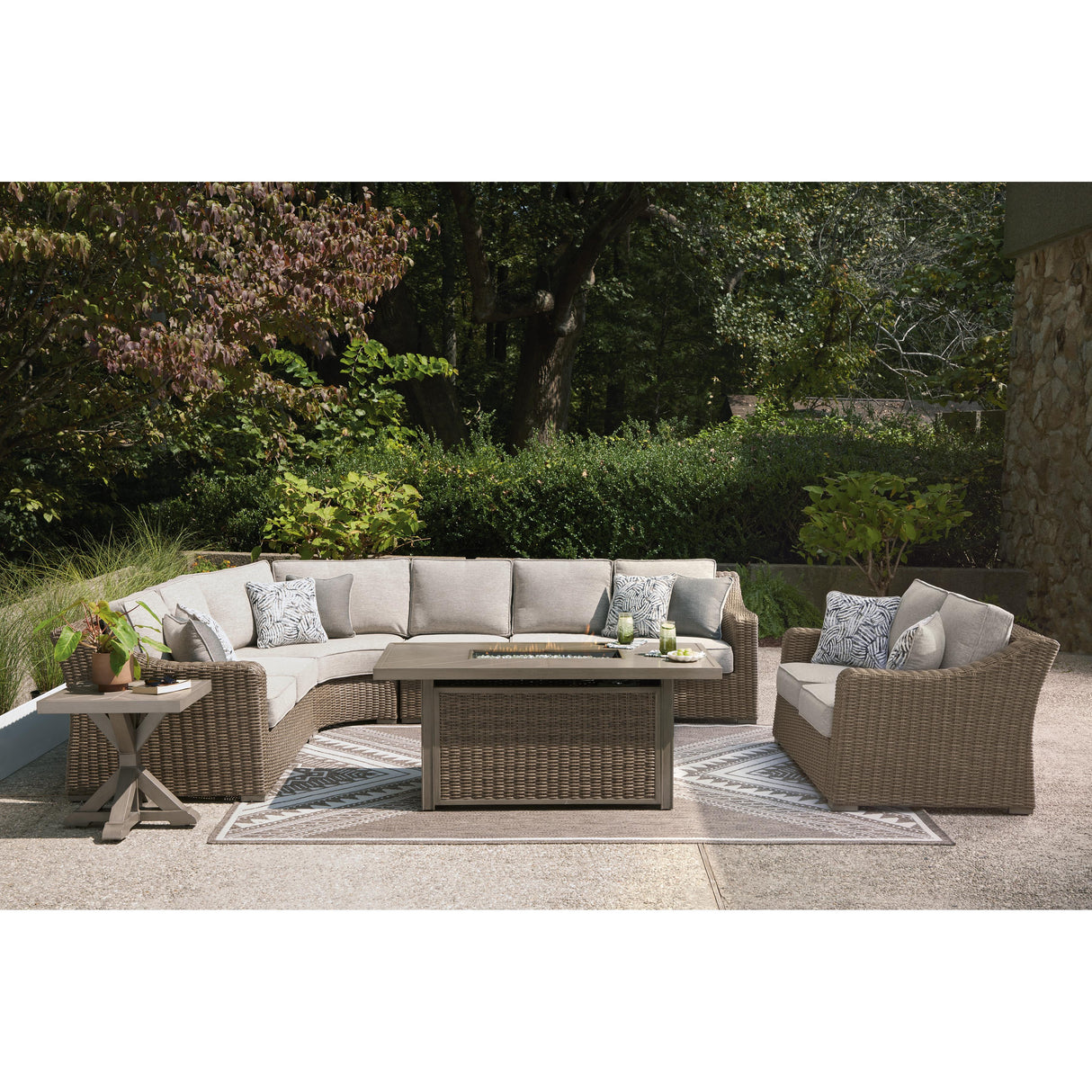 Signature Design by Ashley Laguna Heights PCP790P2 4 pc Outdoor Sectional IMAGE 13