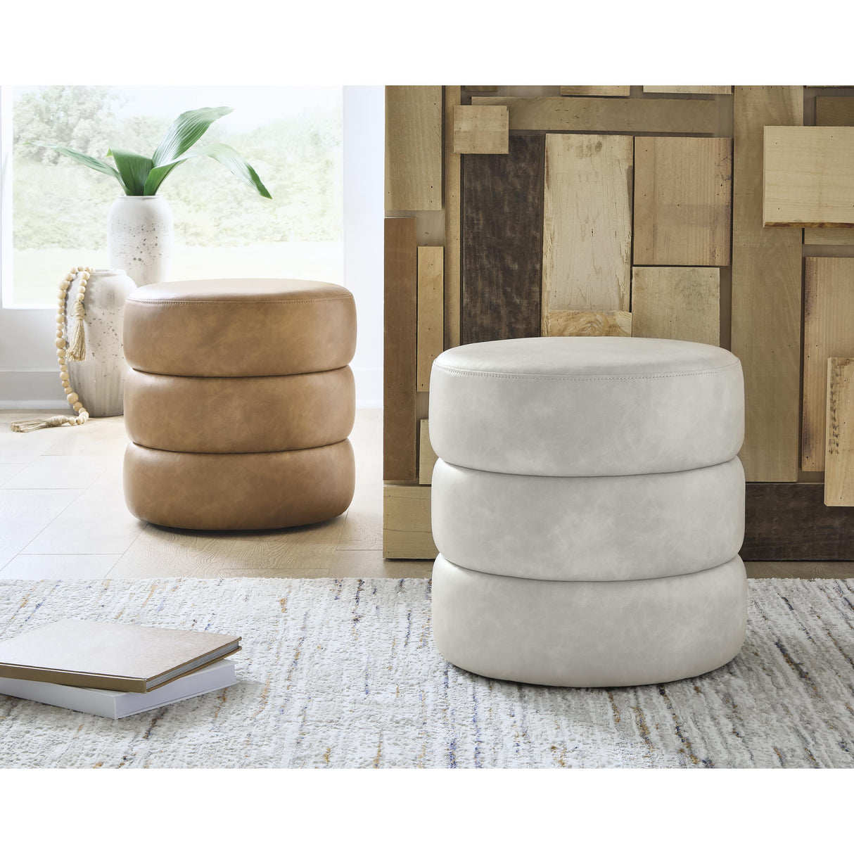 Signature Design by Ashley Ummi Ottoman A3000792 IMAGE 3