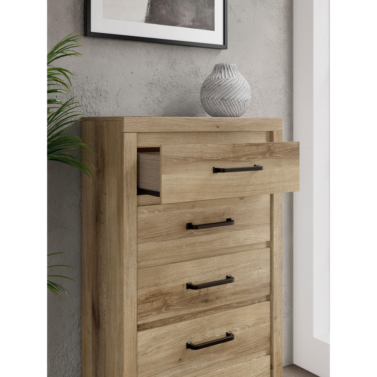 Benchcraft Brozmont Chest B1045-46 IMAGE 9