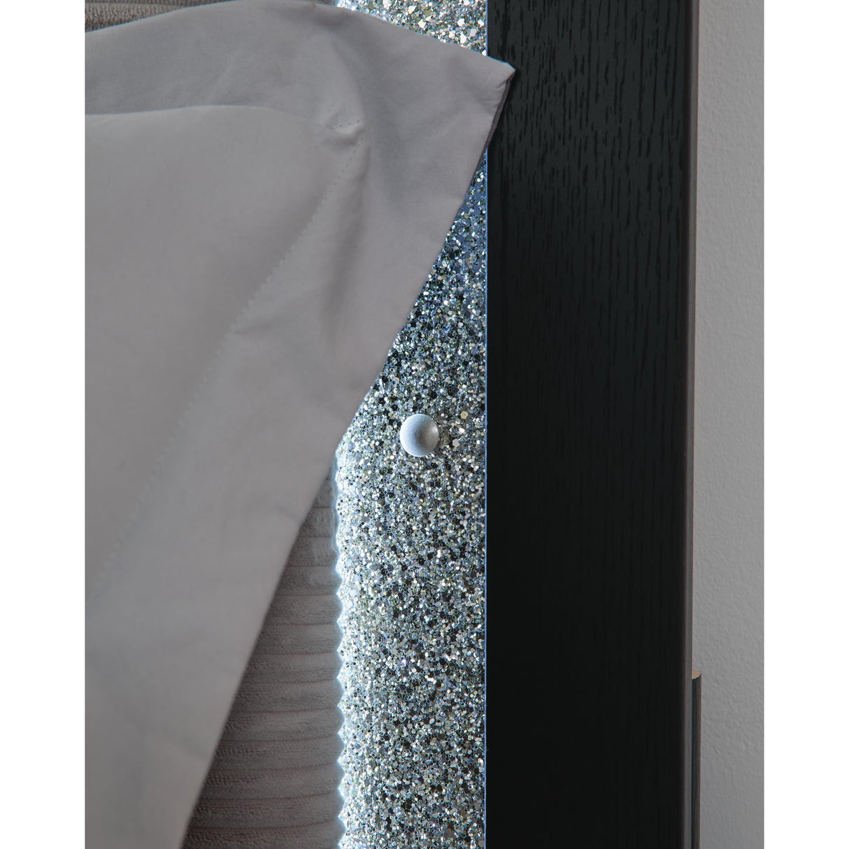 Signature Design by Ashley Bed Components Headboard PCB1115-53 IMAGE 3
