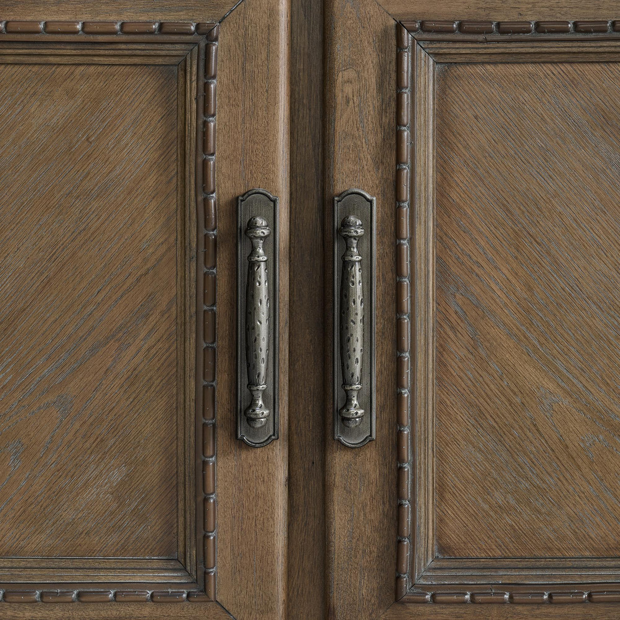 Elements International Madison Park DA-10460-5-SV Server IMAGE 8