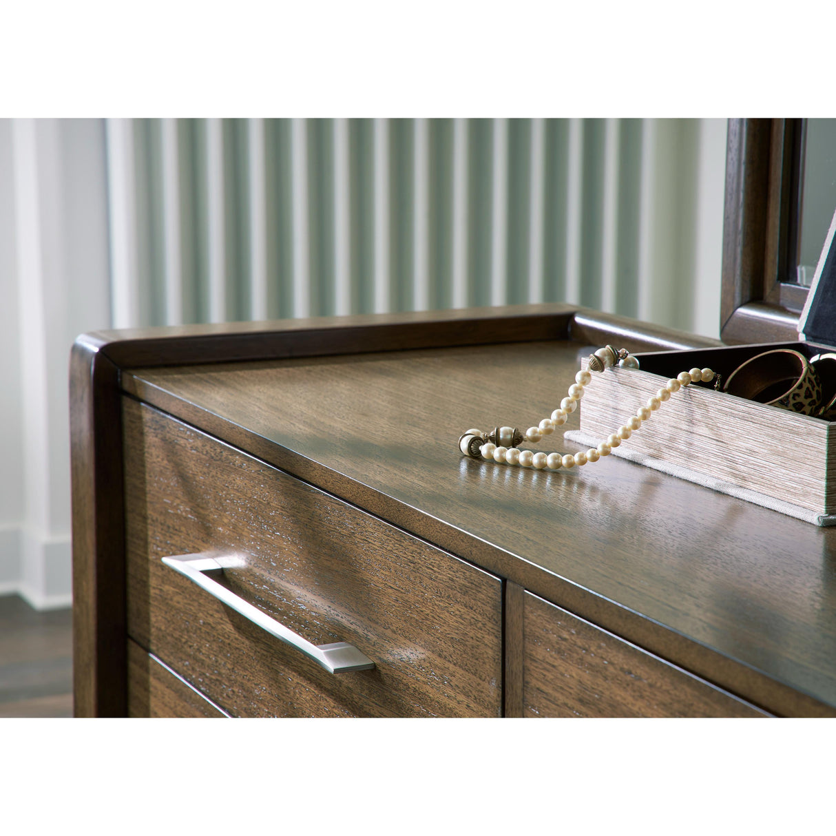Benchcraft Marxmore B863-31 Dresser IMAGE 7