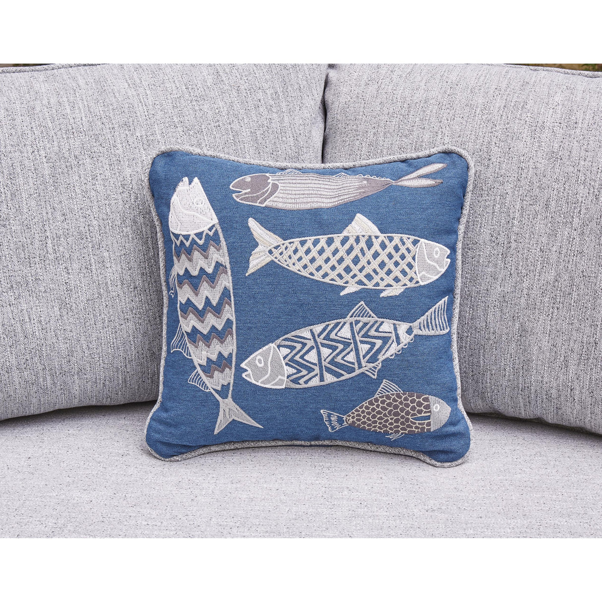 Signature Design by Ashley Naples Beach P439-854 RAF/LAF Loveseat with Cushion IMAGE 4