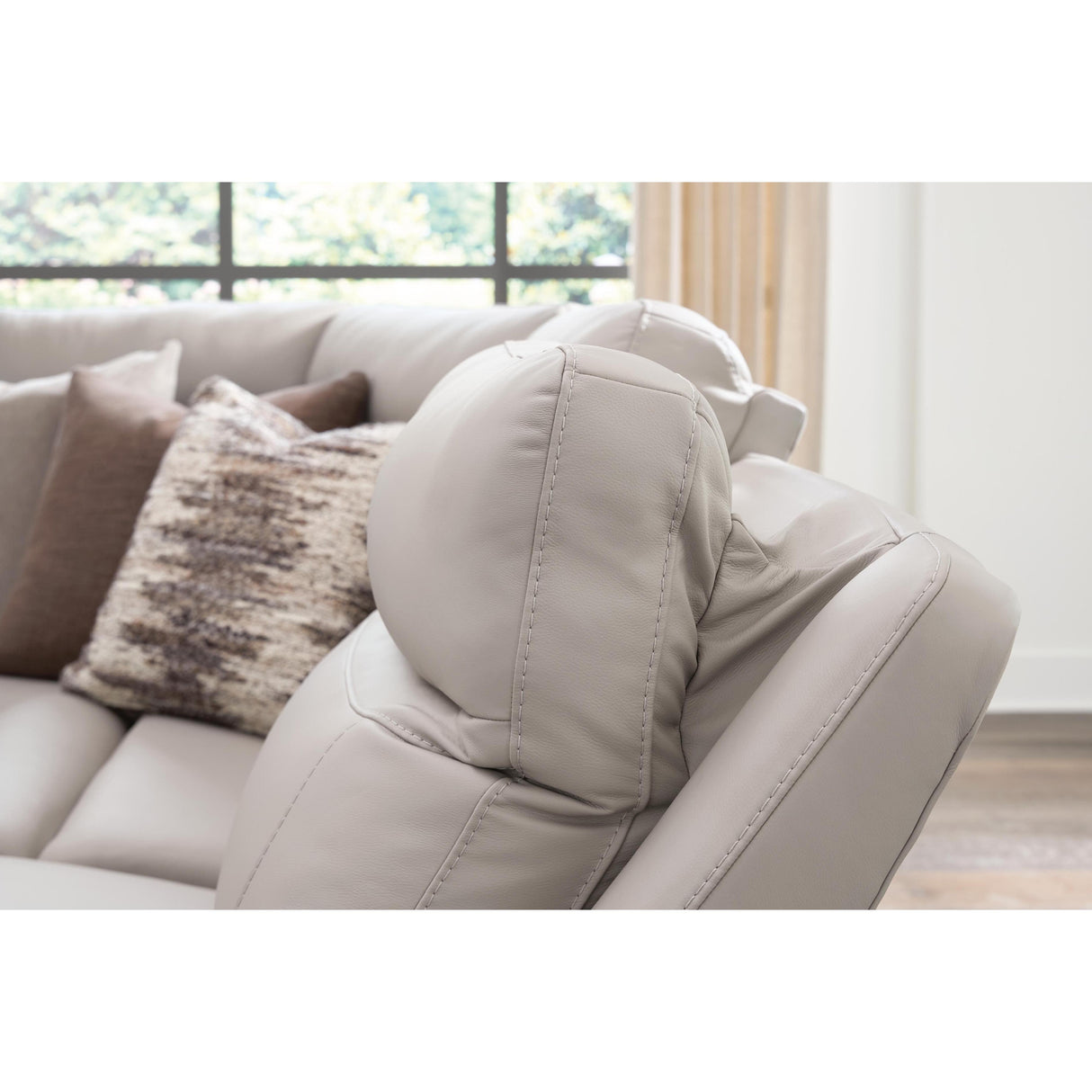 Benchcraft Gravier U13300S5 6 pc Power Reclining Sectional with Storage Console IMAGE 8