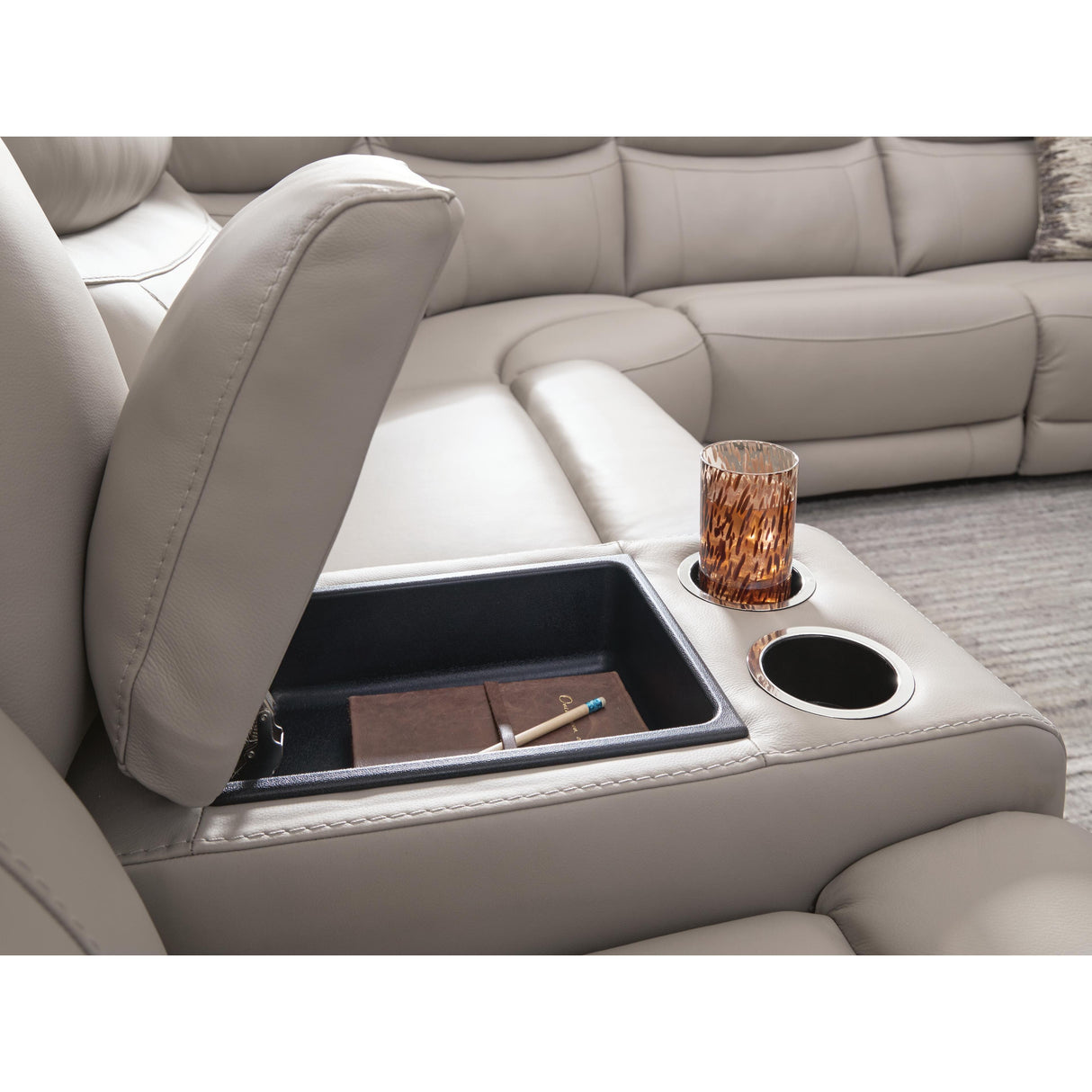 Benchcraft Gravier U13300S5 6 pc Power Reclining Sectional with Storage Console IMAGE 9