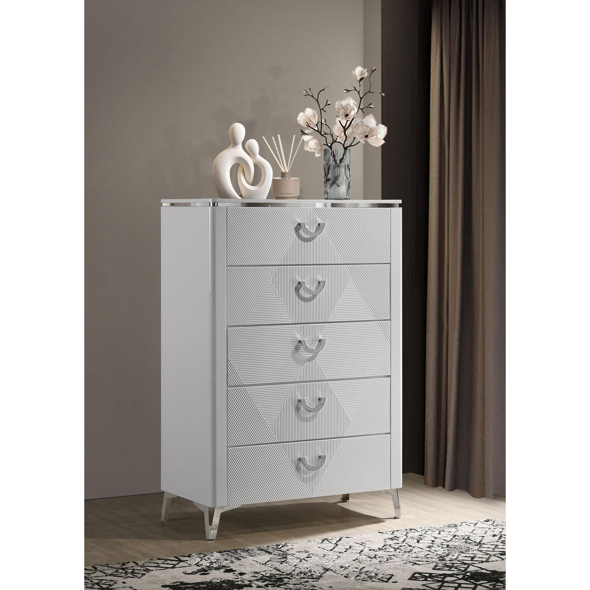 Coaster Furniture Cassia 215795 5-drawer Bedroom Chest - White High Gloss IMAGE 2