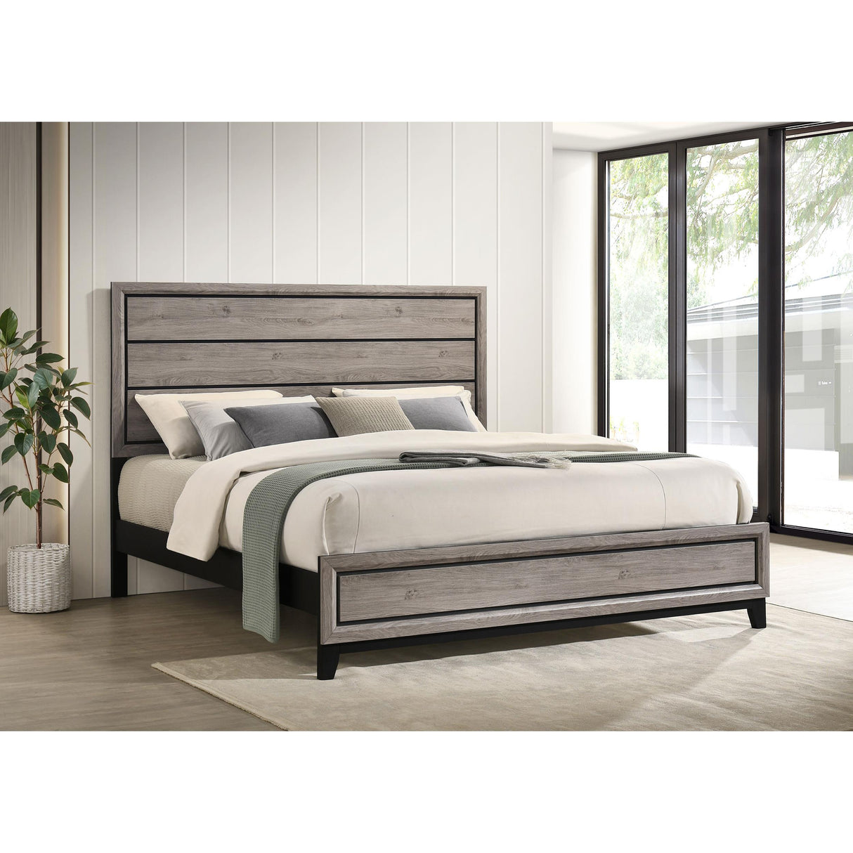 Coaster Furniture Valen 215911KE Wood Eastern King Panel Bed - Light Taupe IMAGE 4