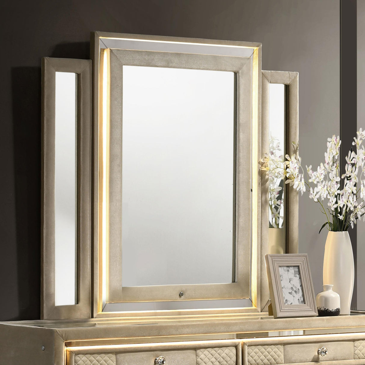 Coaster Furniture Lorient 222664 LED Dresser Mirror - Ivory/Camel IMAGE 2