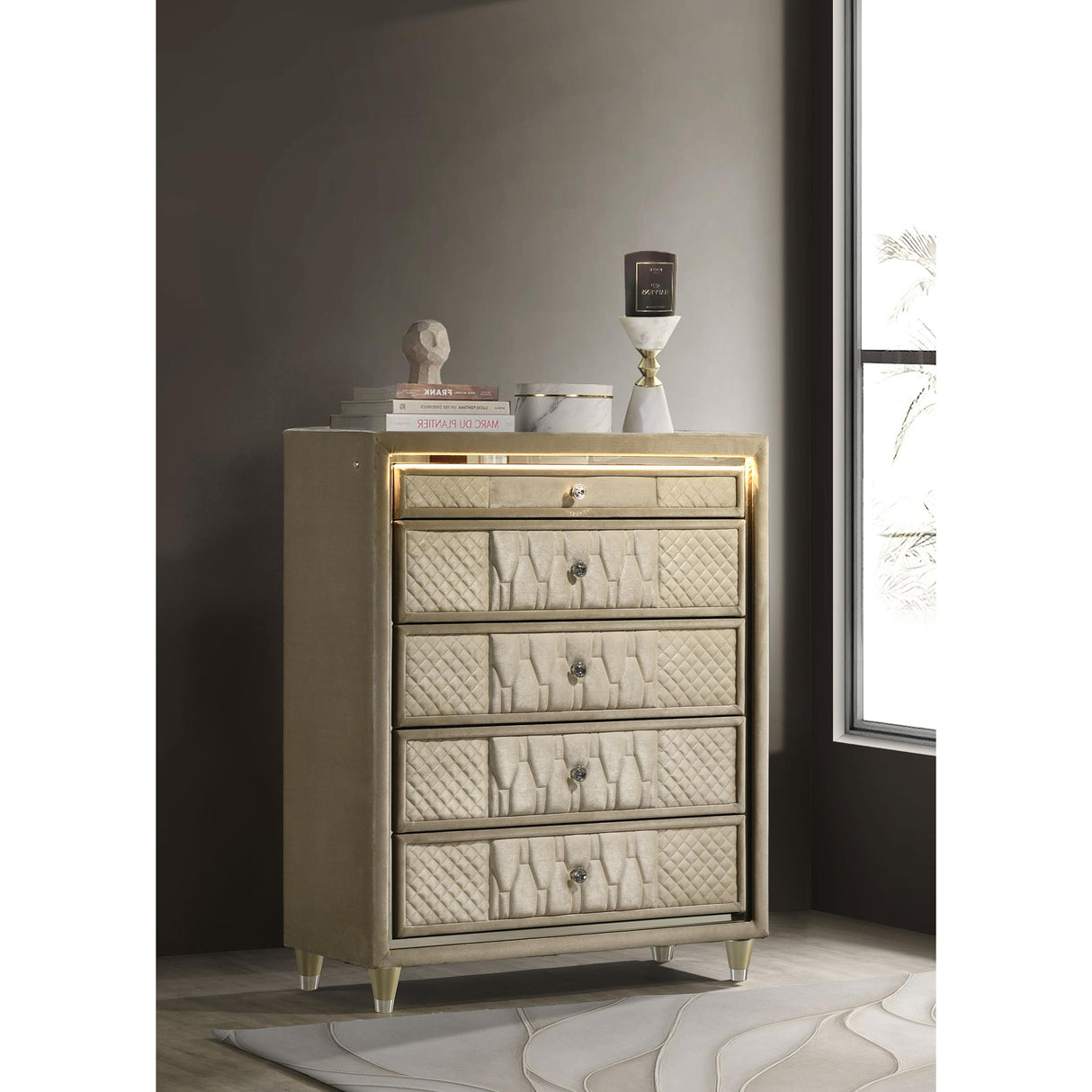 Coaster Furniture Lorient 222665 5-drawer LED Chest - Ivory/Camel IMAGE 3